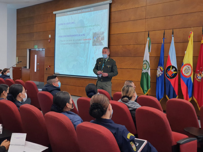 LA ARMADA DE COLOMBIA CULMINA CON ÉXITO SU IX SEMINARIO DE SALUD MENTAL
