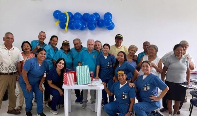 ACTIVIDAD EDUCATIVA “INICIEMOS NAVIDAD” PARA EL GRUPO DE ADULTOS MAYORES MIS MEJORES AÑOS EN EL DMCO