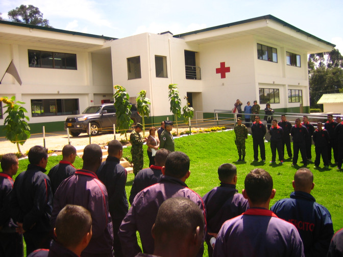 visita-al-centro-de-rehabilitacion-de-leishmaniasis-3.jpg
