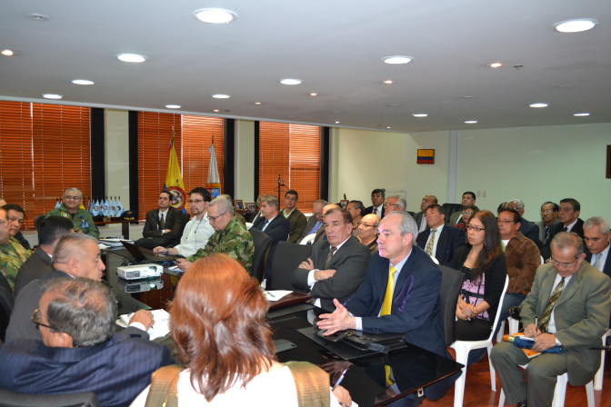 ABRIL-03-con-asociaciones-y-veedores-2.jpg