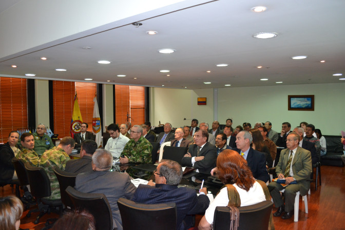 ABRIL-03-con-asociaciones-y-veedores-4.jpg