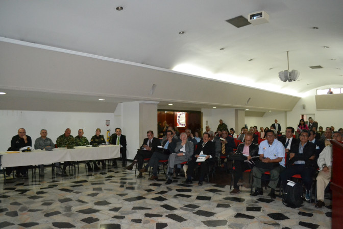 JULIO-22-2015-CON-USUARIOS-38.jpg