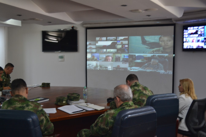 SEPT-23-15-Video-conferencia-11.jpg
