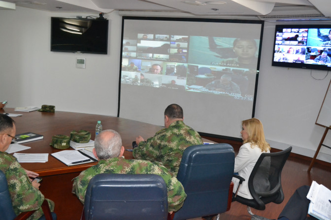 SEPT-23-15-Video-conferencia-3.jpg