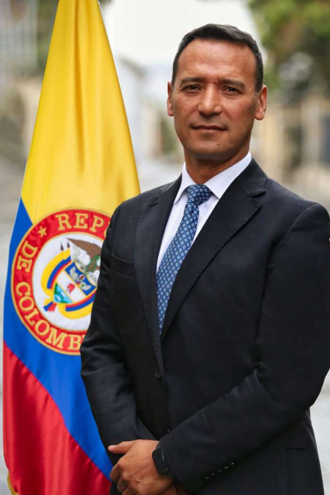 MINISTRO DE DEFENSA NACIONAL