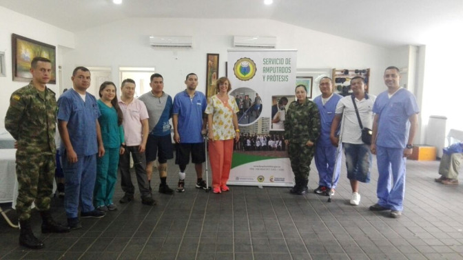 Equipo-de-la-Direcci-n-de-Sanidad-en-jornada-de-atenci-n.jpeg