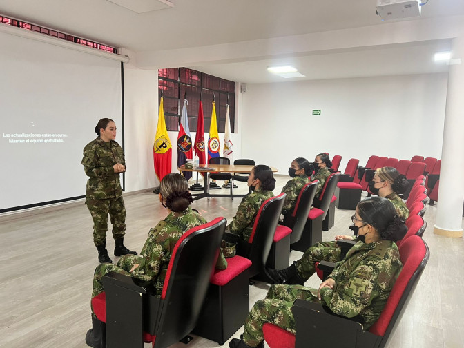 La Dirección de Sanidad Ejército refuerza su compromiso con sus usuarios, de la mano de 6 psicólogas