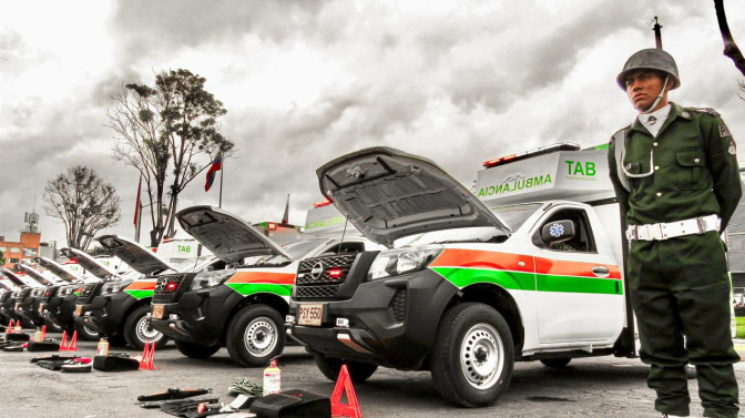 Ejército Nacional fortalece la Sanidad Militar con la entrega de 11 nuevas ambulancias