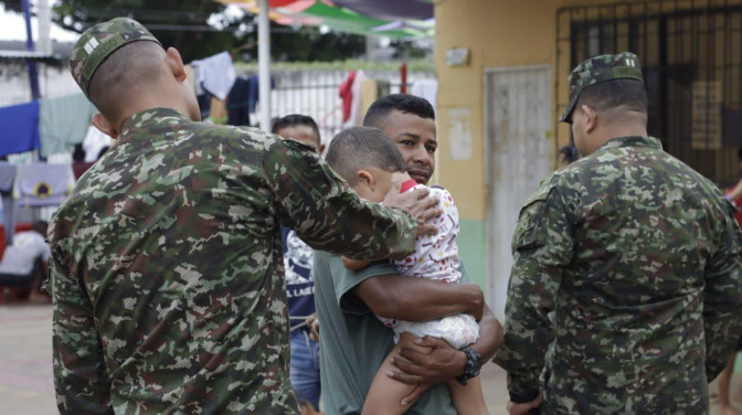 Llegada de voluntarios y Ejército Nacional a Montería 2