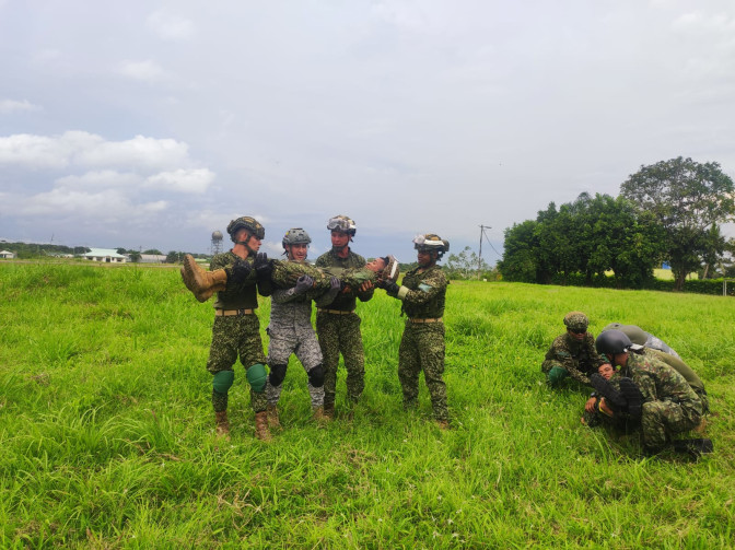 Primer Curso de Socorristas Militares en el Comando Aéreo de Combate N°6